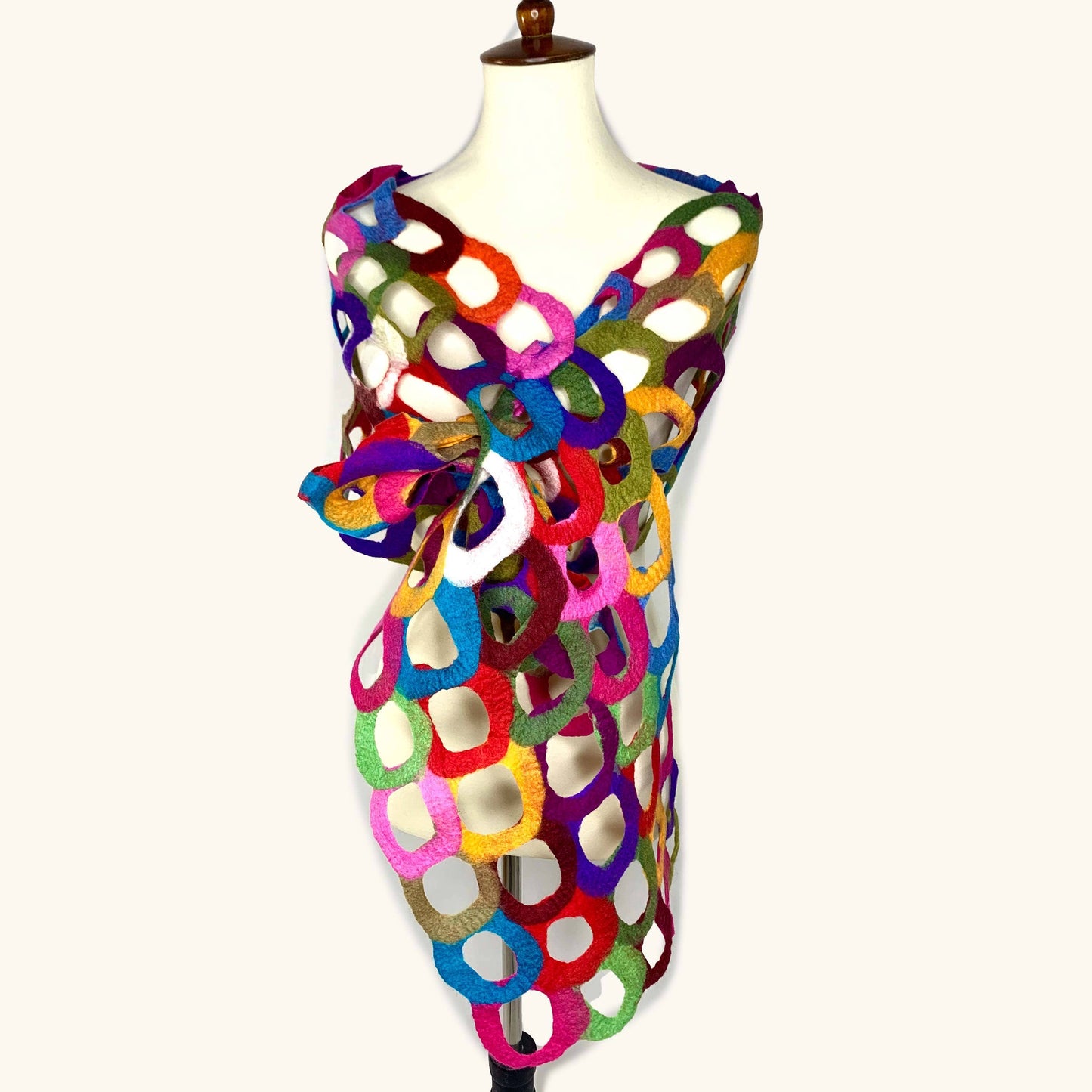 Vibe - Interlocking Multicolor